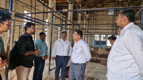 પોરબંદર મ્યુનિસિપલ કમિશનરએ શહેરના વિકાસકામોની સ્થળ મુલાકાત લઈ પ્રગતિની કરી સમીક્ષા.