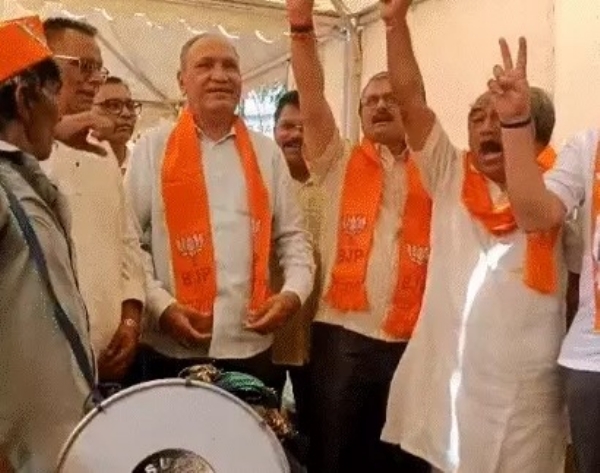 BJP wins Manjalpur assembly by-election in Vadodara BJP wins Manjalpur assembly by-election in Vadodara