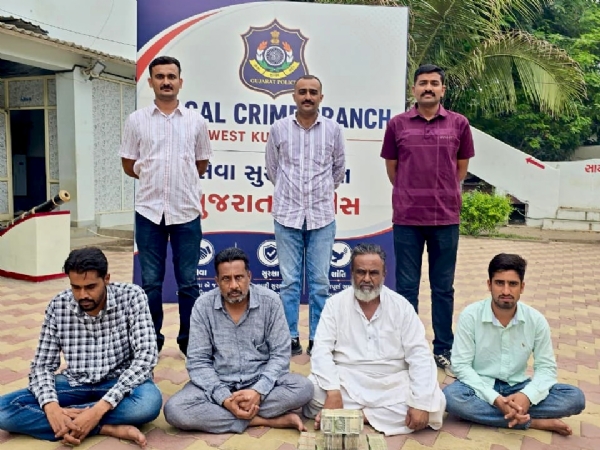 સસ્તા સોનાની ચિટીંગ કેસના આરોપીઓ સસ્તા સોનાની ચિટીંગ કેસના આરોપીઓ