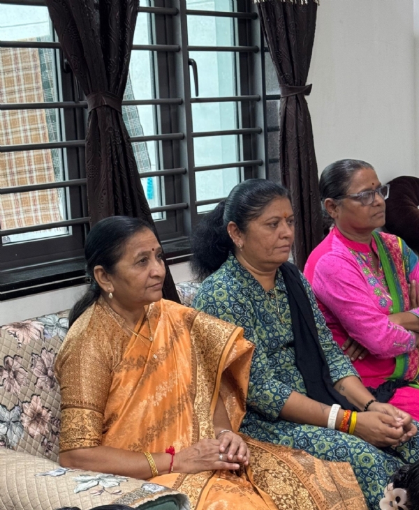 મન કી બાત કાર્યક્રમ નિહાળતા આગેવાનો