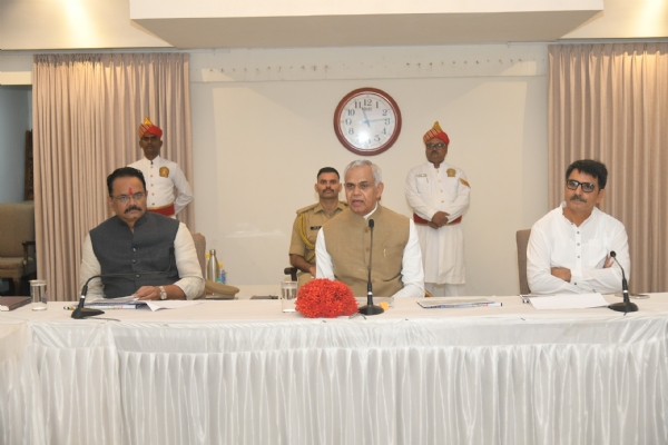 ગાંધીનગર ખાતે બેઠક યોજાઈ