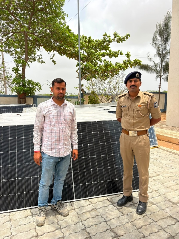 દયાપર પોલીસે તેરા તુજકો અર્પણ કાર્યક્રમ યોજ્યો