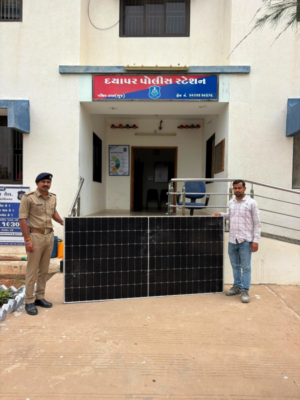 દયાપર પોલીસે તેરા તુજકો અર્પણ કાર્યક્રમ યોજ્યો