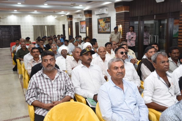 ખેડૂત જાગૃતિ વર્કશોપનું આયોજન ખેડૂત જાગૃતિ વર્કશોપનું આયોજન