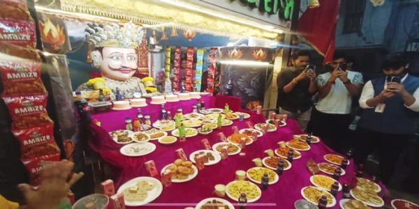 ભરૂચ ભોઈ અને વાલ્મીકિ પંચ દ્વારા ઘોઘારાવ મહારાજની સ્થાપના છડી મહોત્સવની ઉજવણી