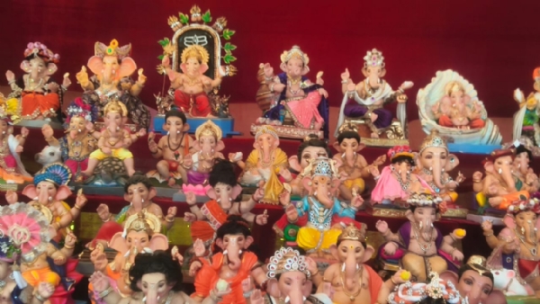 ગણપતિ બાપા ની અલગ અલગ મૂર્તિઓ