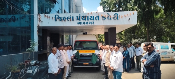 લોકાર્પણ કરવામાં આવેલ એમ્બ્યુલન્સ
