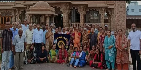 વડીલો માટે લાયન્સ ક્લબની અનોખી પહેલઃ 56 વડીલોને ધાર્મિક યાત્રા કરાવી દર્શન કરાવાયા
