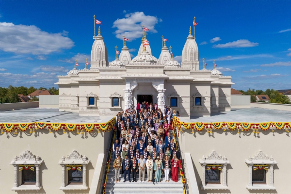 પેરિસમાં બી.એ.પી.એસ. હિન્દુ મંદિર