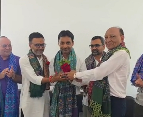 પાટણમાં ડાયનેમિક કેરિયર એકેડમીમાં AI કોચિંગ ક્લાસનો પ્રારંભ પાટણમાં ડાયનેમિક કેરિયર એકેડમીમાં AI કોચિંગ ક્લાસનો પ્રારંભ
