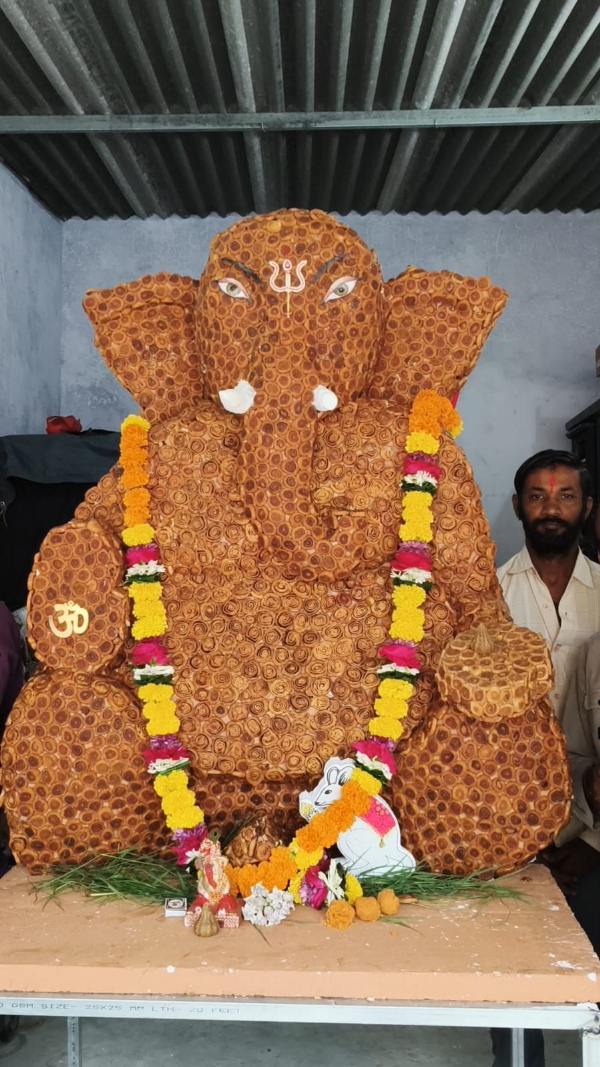 સતીમા યુવક મંડળના દ્વારા
