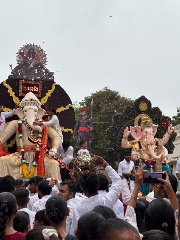 ગણપતિ  બાપા મોરિયાનાનાદથી  ગુંજી  સુદામાનગરી.