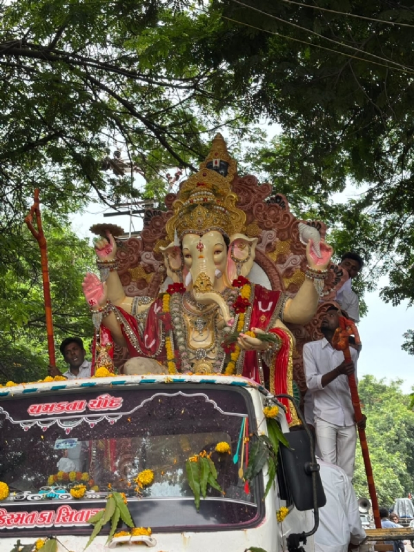 ગણપતિ  બાપા મોરિયાનાનાદથી  ગુંજી  સુદામાનગરી.