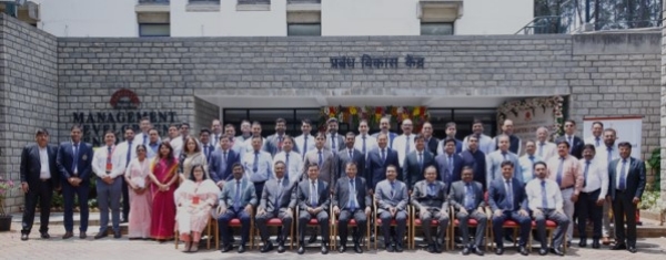 36મા ત્રિમાસિક પ્રાદેશિક અધિકારીઓના સંમેલનમાં હાજર અધિકારીઓ