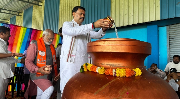 સેવા સંકલ્પ અભિયાન ઉનાઈથી શરૂ થયેલી બાઈક યાત્રા ચાસવડ નેત્રંગ આવી પહોંચતા સ્વાગત કર્યું સેવા સંકલ્પ અભિયાન ઉનાઈથી શરૂ થયેલી બાઈક યાત્રા ચાસવડ નેત્રંગ આવી પહોંચતા સ્વાગત કર્યું
