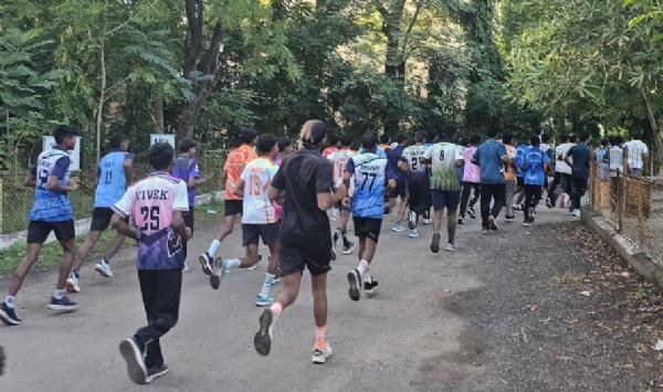 Red Run Marathon held in Narmada to create public awareness about HIV AIDS Red Run Marathon held in Narmada to create public awareness about HIV AIDS