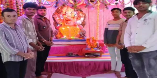 ઉનાના પસવાળા ગામમાં બાળકો સંભાળે છે ગણેશોત્સવ: 10 દિવસ સુધી રોજ રાત્રે ભજન-કીર્તન, ગ્રામજનોમાં ઉત્સાહ
