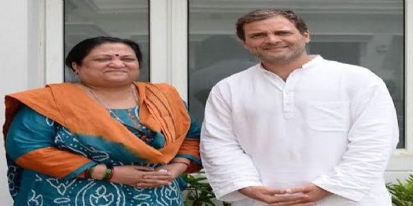 અમદાવાદ શહેર કોંગ્રેસ સંગઠનમાં આંતરિક અસંતોષ અને જૂથવાદ,પ્રમુખ સોનલબેન સામે વોર્ડ પ્રમુખો અને કાર્યકરોમાં રોષ