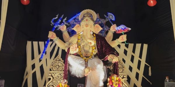 અંકલેશ્વર જીઆઈડીસીમાં ગણપતિ બાપાની મહાઆરતીમાં ભાજપ હોદ્દેદારો અને યુવાનો ઉમટ્યા