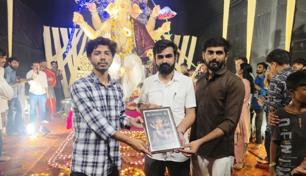 અંકલેશ્વર જીઆઈડીસીમાં ગણપતિ બાપાની મહાઆરતીમાં ભાજપ હોદ્દેદારો અને યુવાનો ઉમટ્યા અંકલેશ્વર જીઆઈડીસીમાં ગણપતિ બાપાની મહાઆરતીમાં ભાજપ હોદ્દેદારો અને યુવાનો ઉમટ્યા