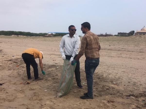 રાવલપીર બીચ પર સફાઈ અભિયાન