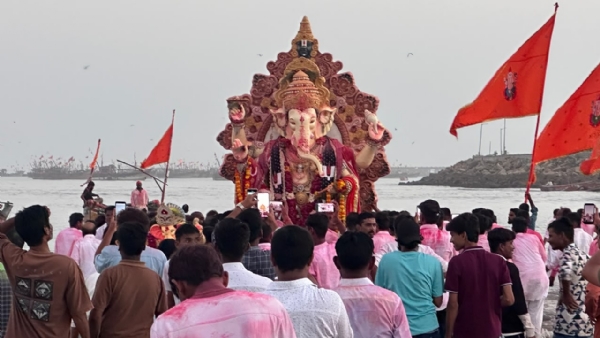 પોરબંદરમાં ભક્તિભાવ સાથે   બાપા નું વિસર્જન.