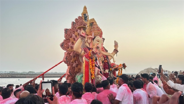 પોરબંદરમાં ભક્તિભાવ સાથે   બાપા નું વિસર્જન.