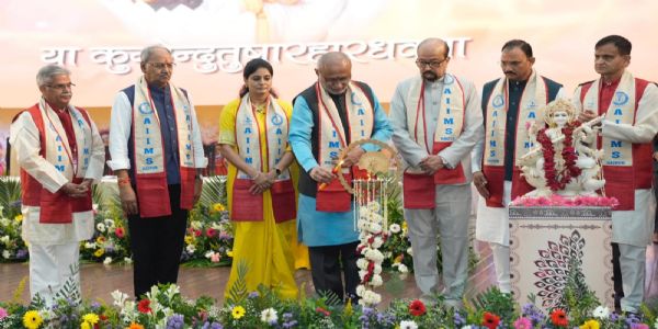 પ્રગતિ અને સંભાવનાઓના નવા માર્ગ પર છત્તીસગઢ: ઉપરાષ્ટ્રપતિ