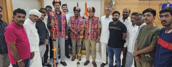 પોલીસ ટીમનું સ્વાગત કરાયું