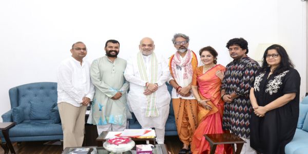 નીબ કરૌરી બાબાની આધ્યાત્મિક યાત્રાને સિનેમાના માધ્યમથી જન-જન સુધી પહોંચાડવાનો પ્રયાસ પ્રશંસનીય : અમિત શાહ