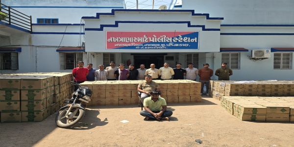 નખત્રાણાની સીમમાં LCBનો સપાટો: ટ્રકમાંથી રૂ.48 લાખથી વધુનો દારૂ ઝડપાયો, કુલ રૂ.58.37 લાખનો મુદ્દામાલ કબજે