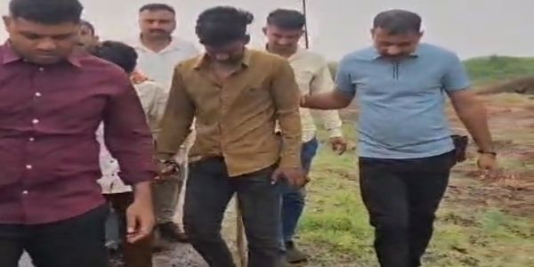 ફતેગઢ ફાયરિંગ કેસમાં તપાસ તેજઃ આરોપીને ઘટનાસ્થળે લઈ જઈ રાપર પોલીસે સમગ્ર ઘટનાક્રમનું રિકન્સ્ટ્રક્શન કર્યું