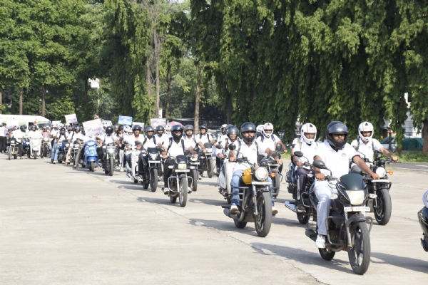 ગાંધીનગરમાં યોજાઈ બાઈક રેલી