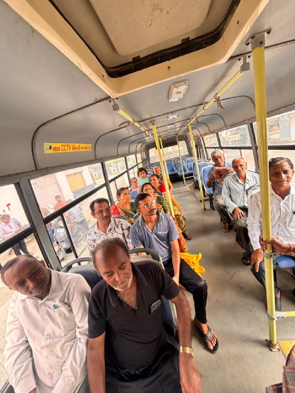 વોર્ડ નં . ૩ના  ત્રણ  વિસ્તારોમાં સિટી  બસ  સેવા  શર.