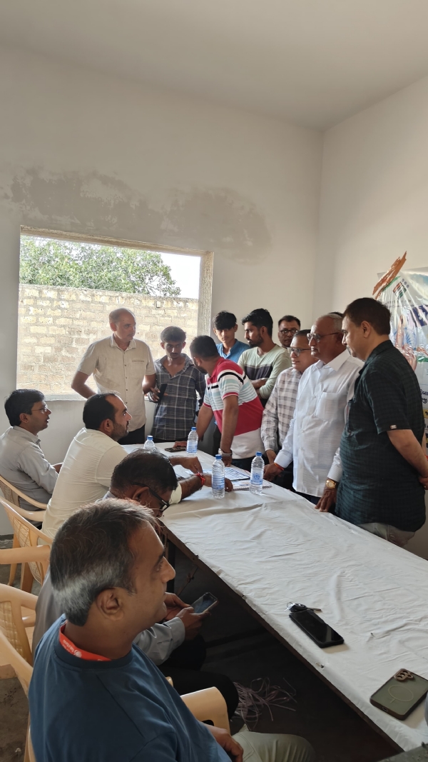 પોરબંદર  જિલ્લાના  કુતિયાણા  તાલુકાના  છત્રાવા  ગામે ‘સેવા સેતુ 2.1’  કાર્યક્રમ યોજાયો.