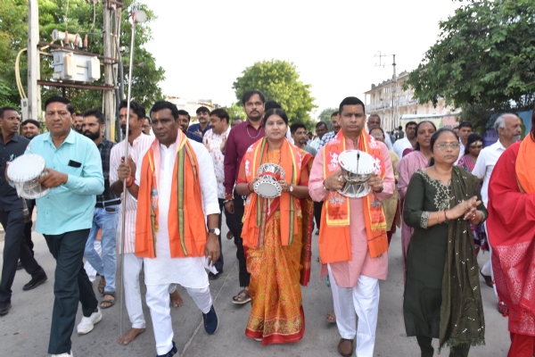 વડનગરમાં શ્રાવણોત્સવ અંતર્ગત ભવ્ય ડમરુ યાત્રા યોજાઈ