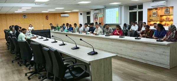 કચ્છમાં આરોગ્ય સેવાઓની સમીક્ષા બેઠક