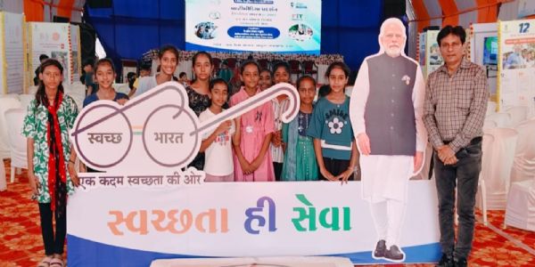 મોટા યક્ષના મેળામાં ‘માહિતીનો મેળો’ : મલ્ટીમીડિયા પ્રદર્શન બન્યું ગ્રામજનો માટે જ્ઞાનનું કેન્દ્ર