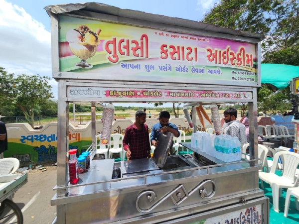 FDCA ટીમની મેળામાં ચકાસણી