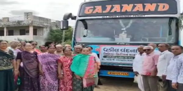 ઝીણીપોળના વડીલો માટે ધાર્મિક યાત્રાનું આયોજન કરવામાં આવ્યું.