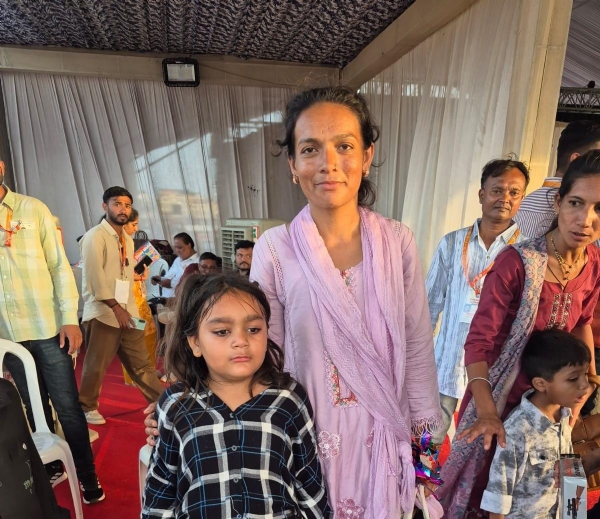 લોકમેળામાં         ખોવાયેલા બાળકો માટે તંત્રની સંવેદનશીલ કામગીરી