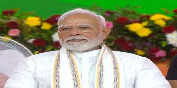 પ્રધાનમંત્રી મોદીનું નવસારીમાં ભવ્ય સ્વાગત, ‘નમો કમલમ’ કાર્યાલયનું ઉદ્ઘાટન