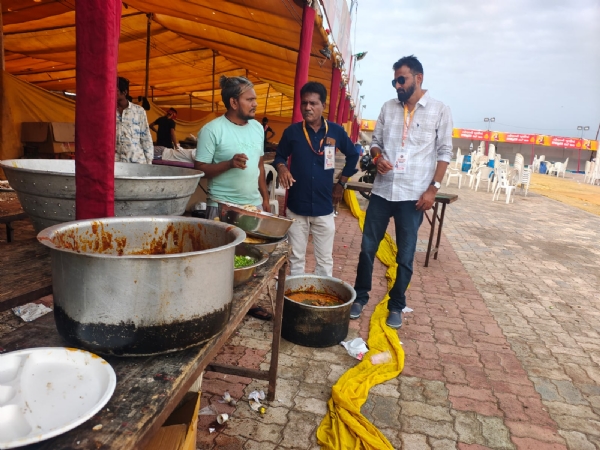 લોકમેળા દરમિયાન 58 ધંધાર્થીઓ પાસેથી રૂ. 15,850નો વહીવટી ચાર્જ વસૂલાયો.